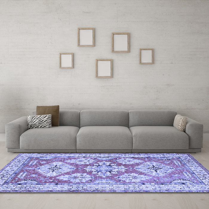 Machine Washable Geometric Blue Traditional Rug in a Living Room, wshtr3023blu