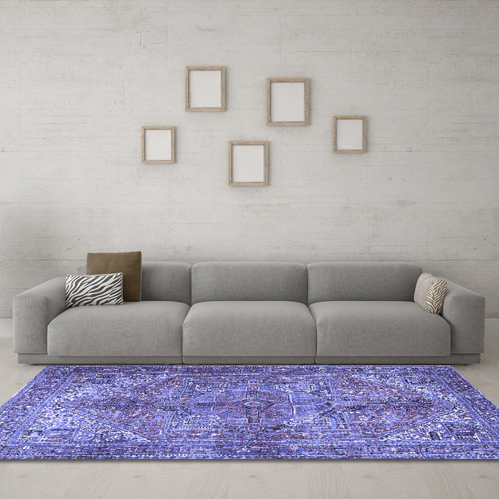 Machine Washable Persian Blue Traditional Rug in a Living Room, wshtr3024blu