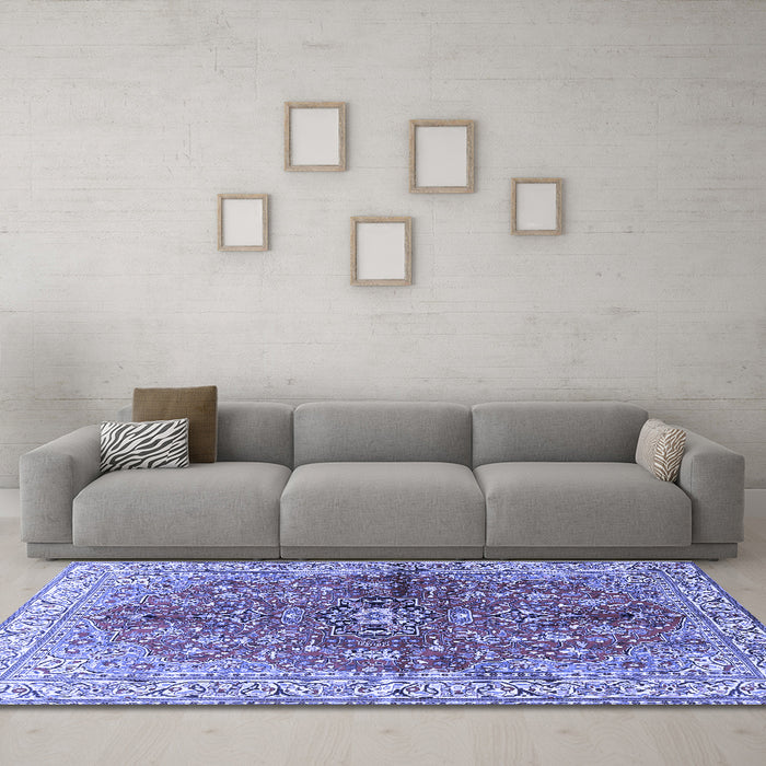Machine Washable Persian Blue Traditional Rug in a Living Room, wshtr3031blu