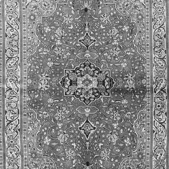 Serging Thickness of Machine Washable Persian Gray Traditional Rug, wshtr3031gry