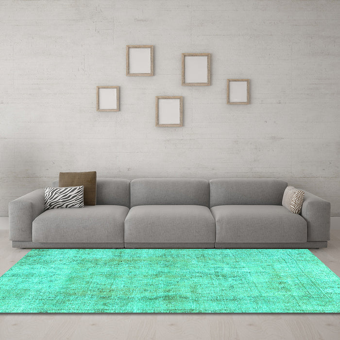 Machine Washable Persian Turquoise Traditional Area Rugs in a Living Room,, wshtr3035turq