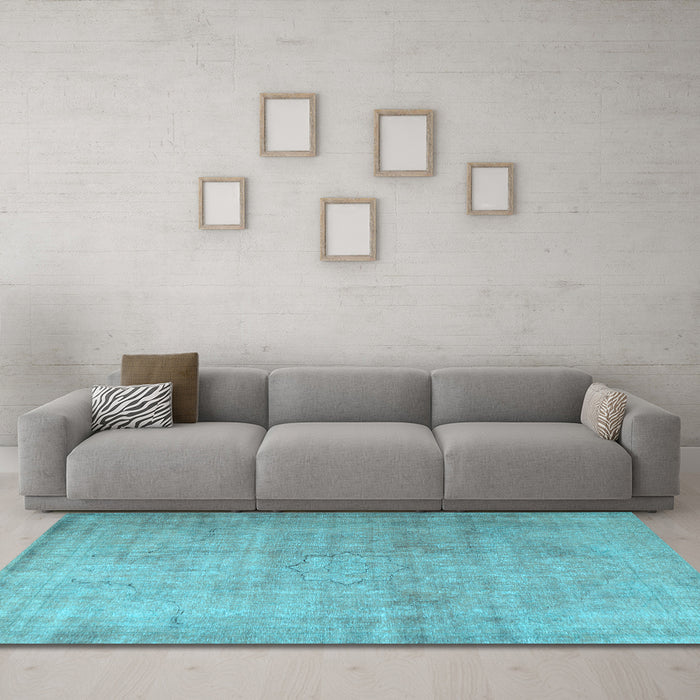 Machine Washable Persian Light Blue Traditional Rug in a Living Room, wshtr3036lblu