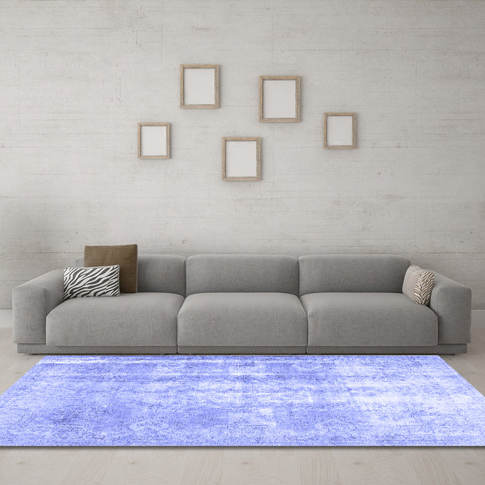 Machine Washable Persian Blue Traditional Rug in a Living Room, wshtr3037blu