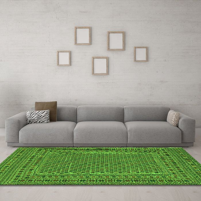 Machine Washable Persian Green Traditional Area Rugs in a Living Room,, wshtr3041grn