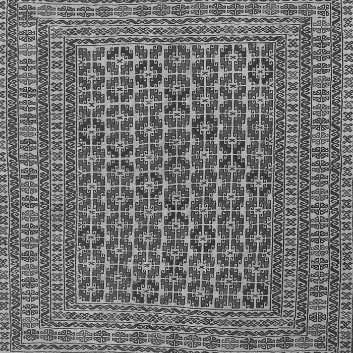 Serging Thickness of Machine Washable Persian Gray Traditional Rug, wshtr3042gry
