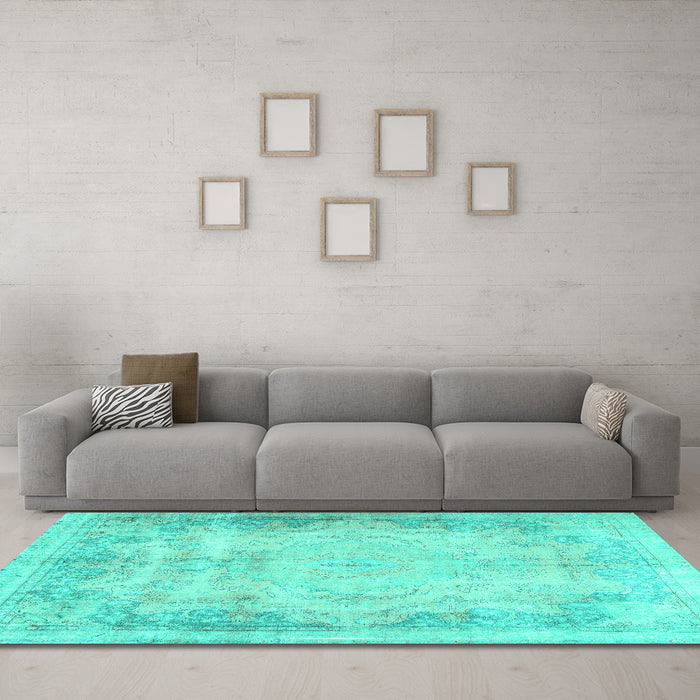 Machine Washable Persian Turquoise Traditional Area Rugs in a Living Room,, wshtr3048turq