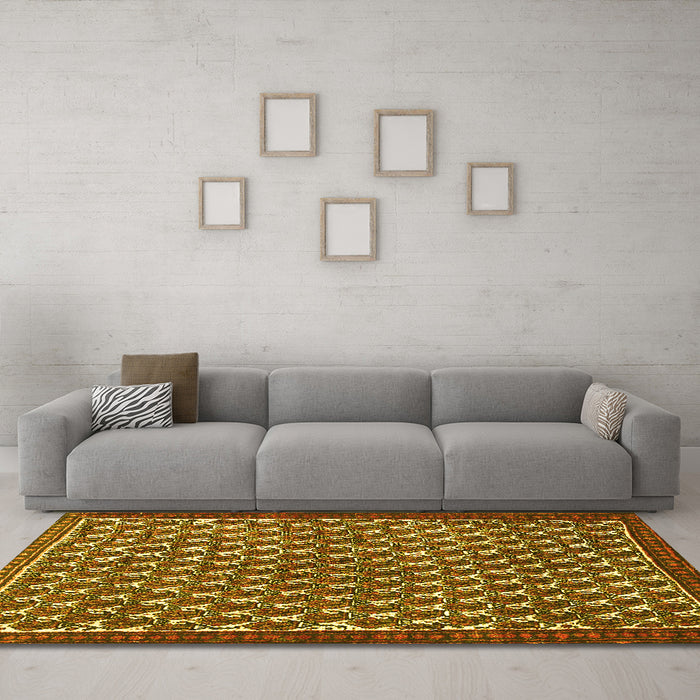 Machine Washable Persian Yellow Traditional Rug in a Living Room, wshtr304yw