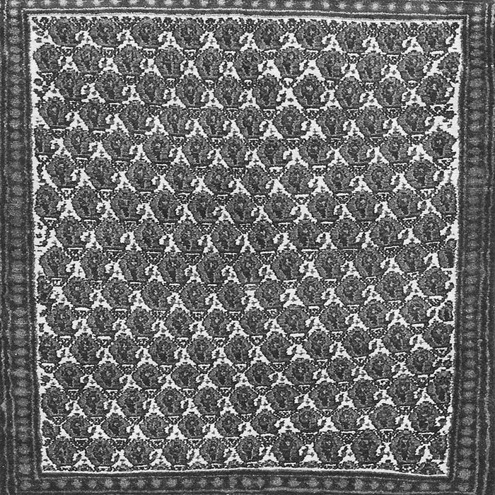 Round Machine Washable Persian Gray Traditional Rug, wshtr304gry