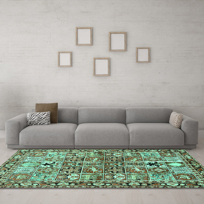 Machine Washable Persian Turquoise Traditional Area Rugs in a Living Room,, wshtr3053turq