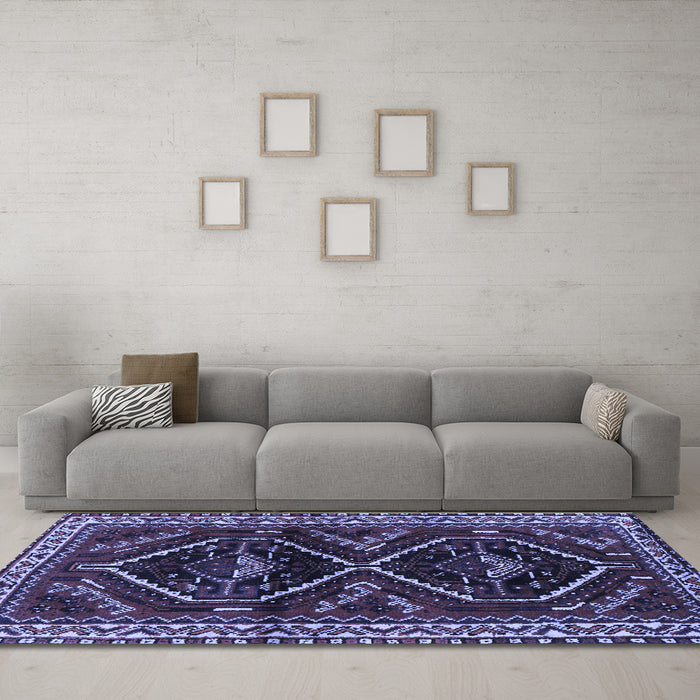 Machine Washable Persian Blue Traditional Rug in a Living Room, wshtr3055blu