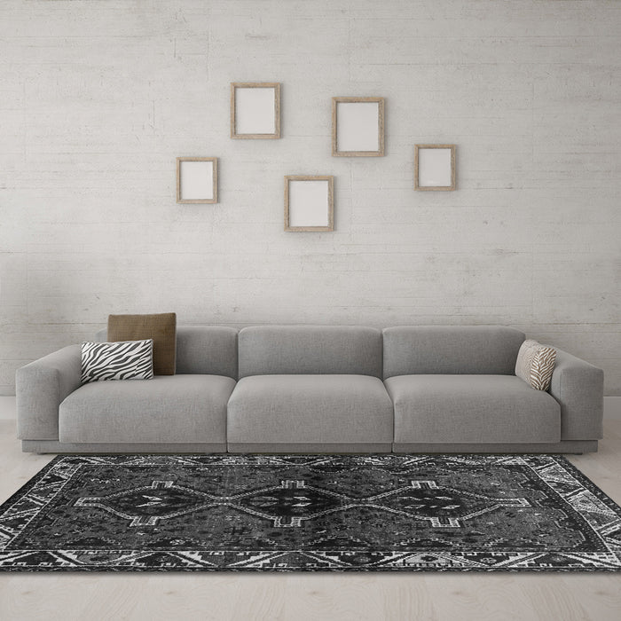 Machine Washable Persian Gray Traditional Rug in a Living Room,, wshtr3057gry
