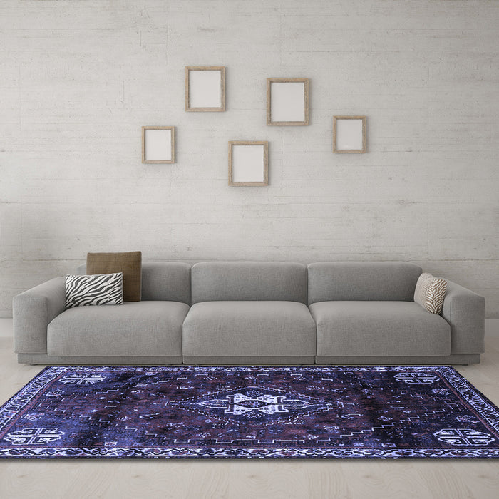 Machine Washable Persian Blue Traditional Rug in a Living Room, wshtr3058blu