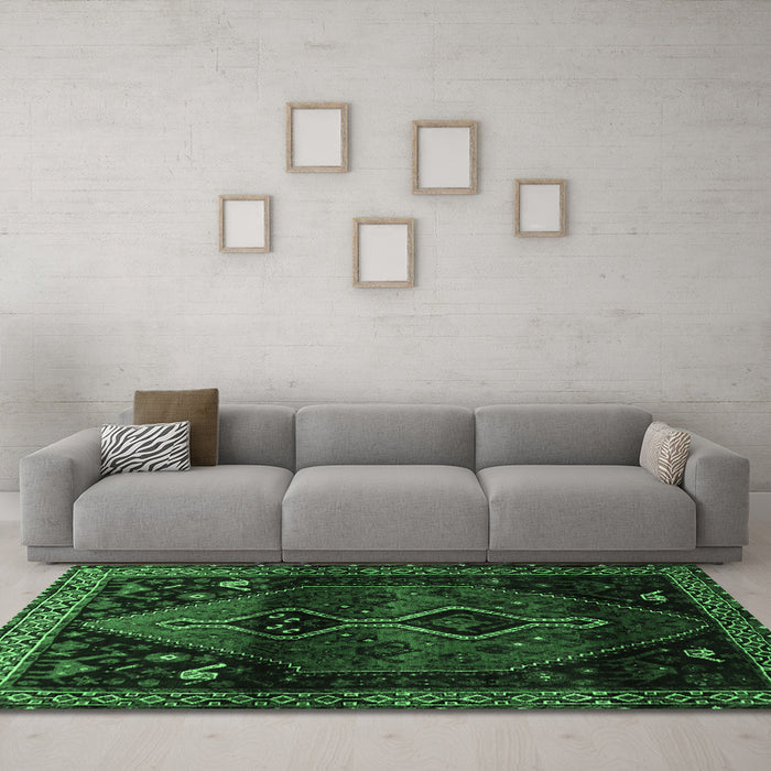 Machine Washable Persian Emerald Green Traditional Area Rugs in a Living Room,, wshtr3059emgrn