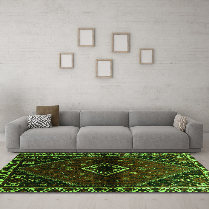Machine Washable Persian Green Traditional Area Rugs in a Living Room,, wshtr3060grn