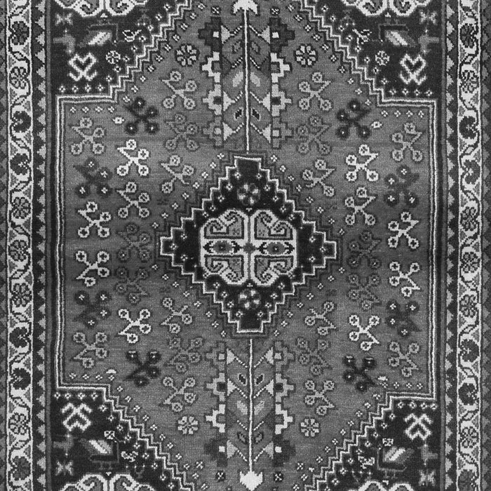 Serging Thickness of Machine Washable Persian Gray Traditional Rug, wshtr3063gry