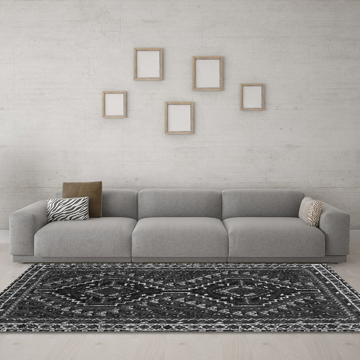 Machine Washable Persian Gray Traditional Rug in a Living Room,, wshtr3067gry