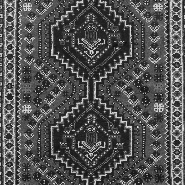 Serging Thickness of Machine Washable Persian Gray Traditional Rug, wshtr3069gry
