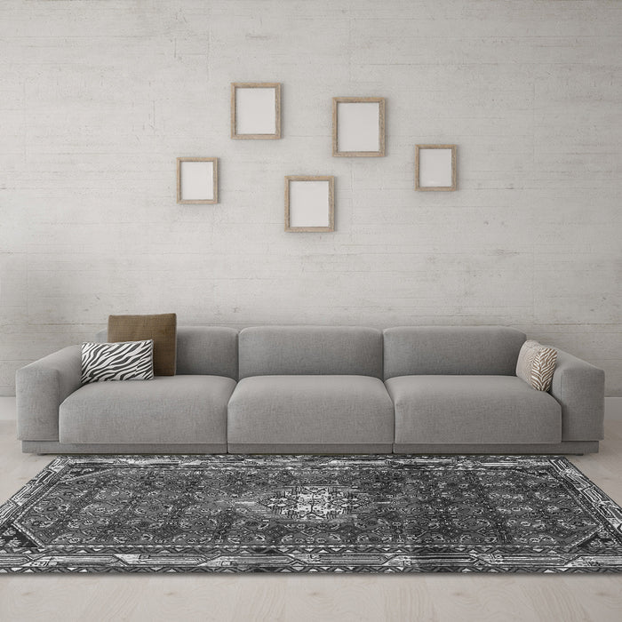 Machine Washable Persian Gray Traditional Rug in a Living Room,, wshtr3073gry