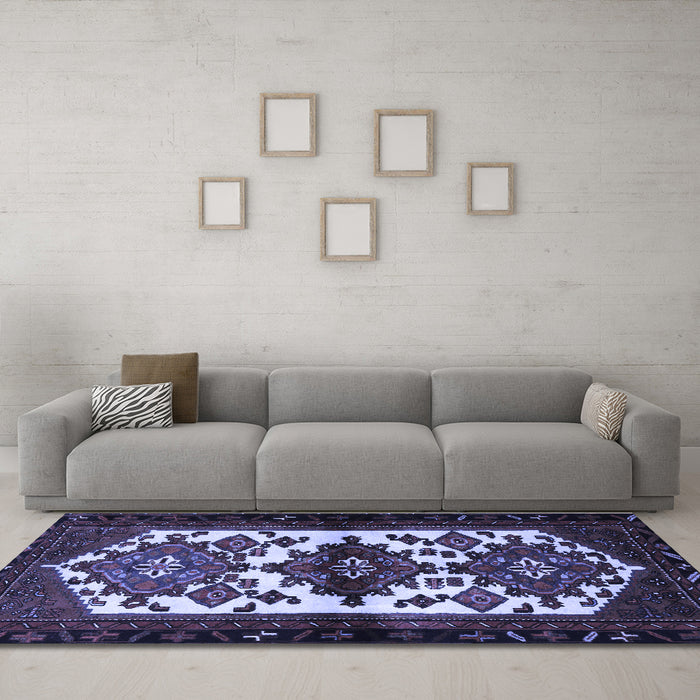 Machine Washable Persian Blue Traditional Rug in a Living Room, wshtr3075blu