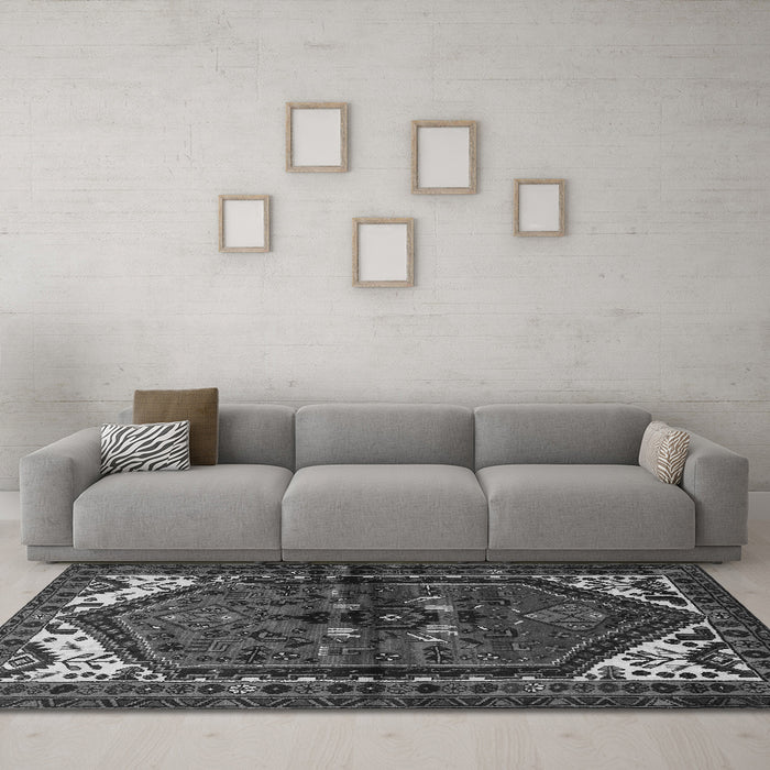 Machine Washable Persian Gray Traditional Rug in a Living Room,, wshtr3076gry