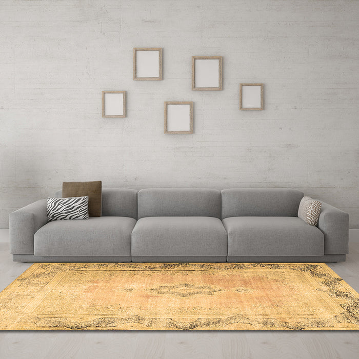 Machine Washable Persian Brown Traditional Rug in a Living Room,, wshtr3079brn