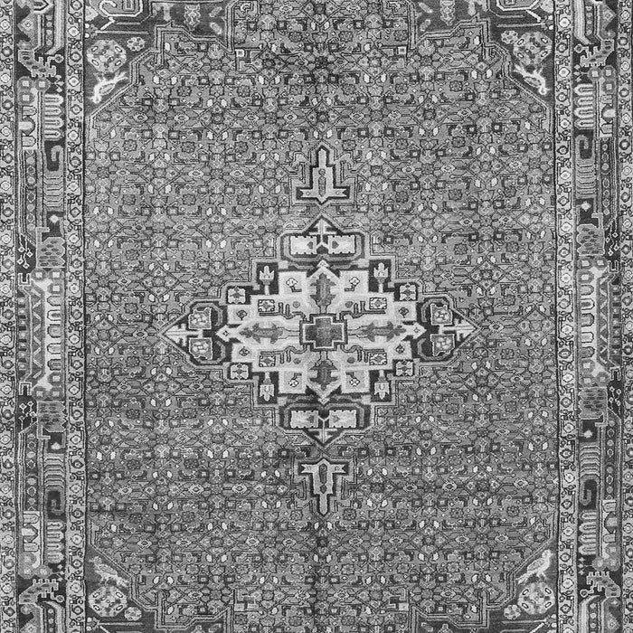 Serging Thickness of Machine Washable Persian Gray Traditional Rug, wshtr307gry