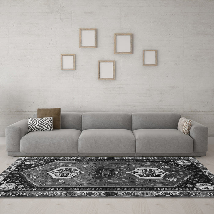 Machine Washable Persian Gray Traditional Rug in a Living Room,, wshtr3080gry