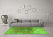 Machine Washable Persian Green Traditional Area Rugs in a Living Room,, wshtr3081grn