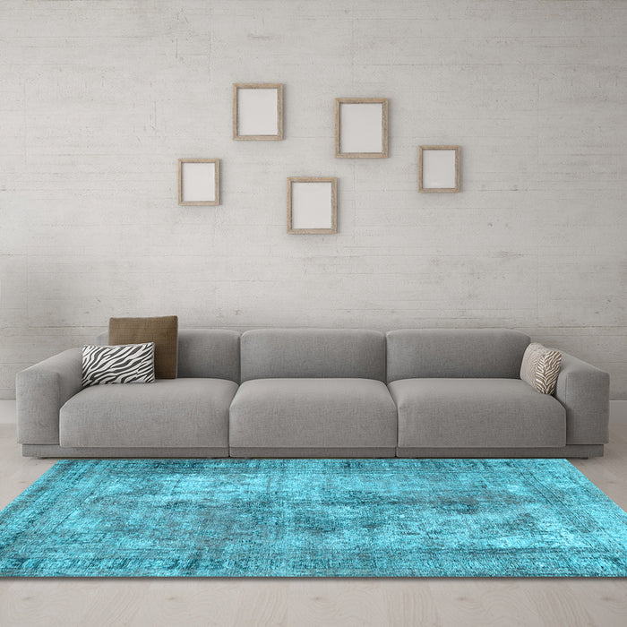 Machine Washable Persian Light Blue Traditional Rug in a Living Room, wshtr3084lblu