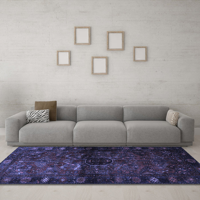 Machine Washable Persian Blue Traditional Rug in a Living Room, wshtr3089blu