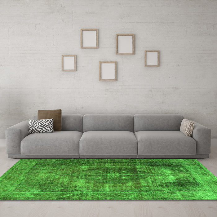 Machine Washable Persian Green Traditional Area Rugs in a Living Room,, wshtr3091grn
