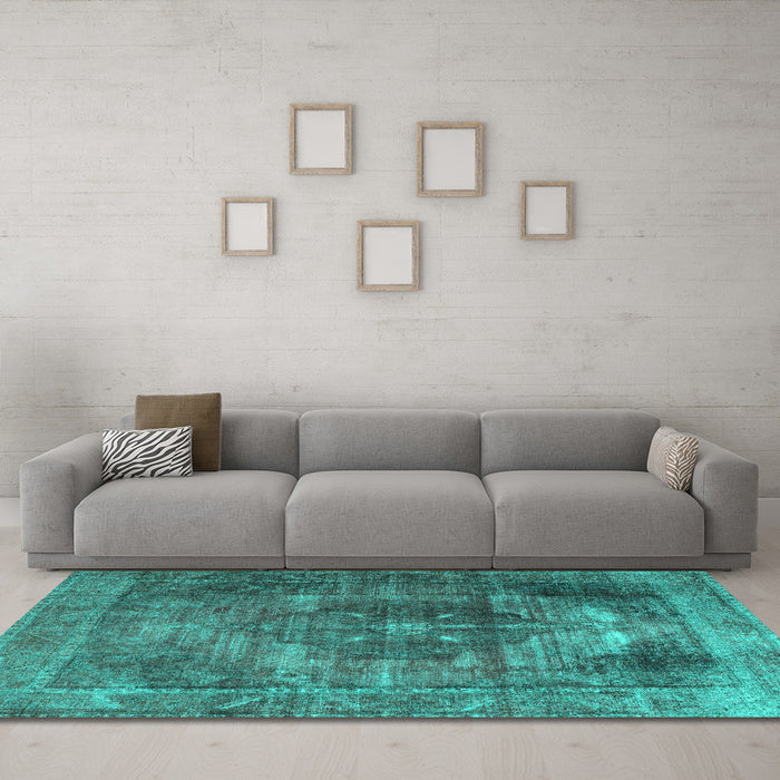 Machine Washable Persian Turquoise Traditional Area Rugs in a Living Room,, wshtr3091turq