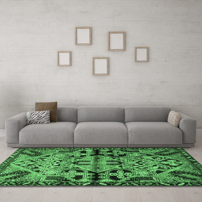 Machine Washable Persian Emerald Green Traditional Area Rugs in a Living Room,, wshtr3096emgrn