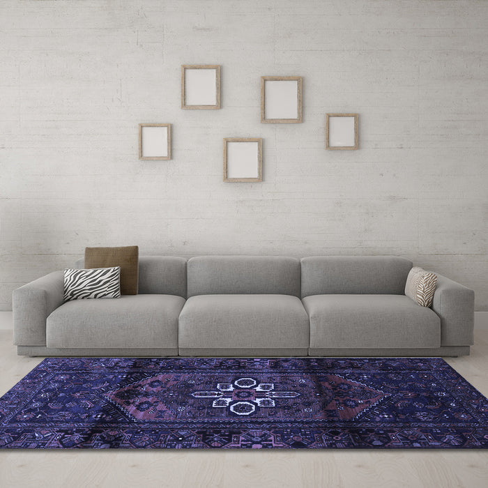 Machine Washable Persian Blue Traditional Rug in a Living Room, wshtr3098blu