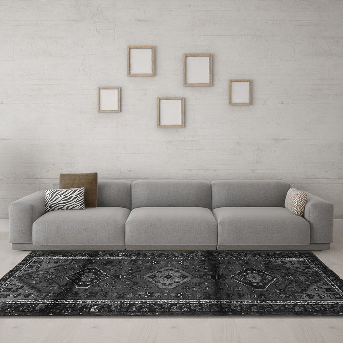 Machine Washable Persian Gray Traditional Rug in a Living Room,, wshtr3099gry