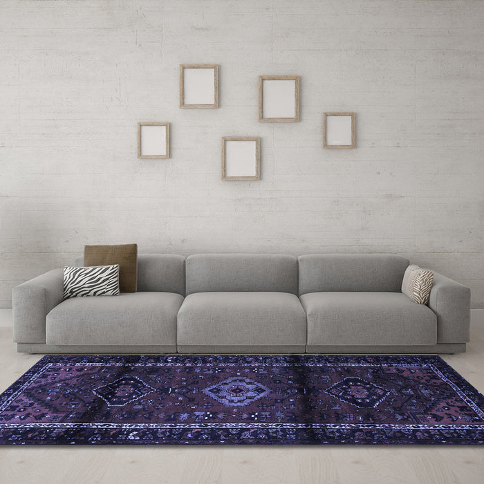 Machine Washable Persian Blue Traditional Rug in a Living Room, wshtr3099blu