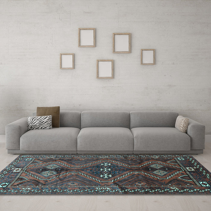 Machine Washable Persian Light Blue Traditional Rug in a Living Room, wshtr309lblu