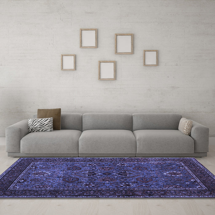 Machine Washable Persian Blue Traditional Rug in a Living Room, wshtr30blu