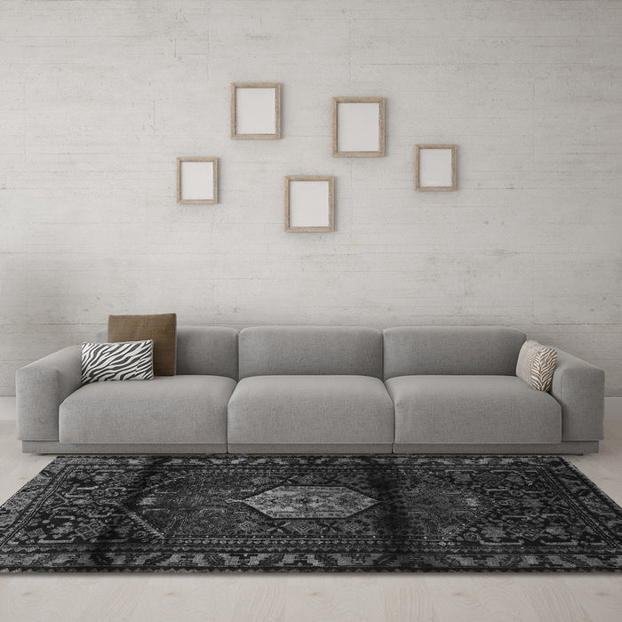 Machine Washable Persian Gray Traditional Rug in a Living Room,, wshtr3100gry