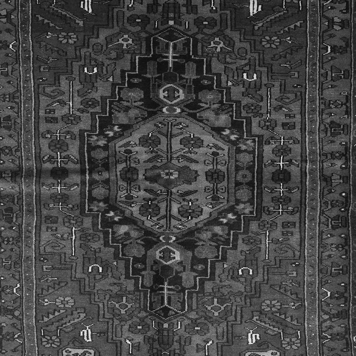 Serging Thickness of Machine Washable Persian Gray Traditional Rug, wshtr3103gry