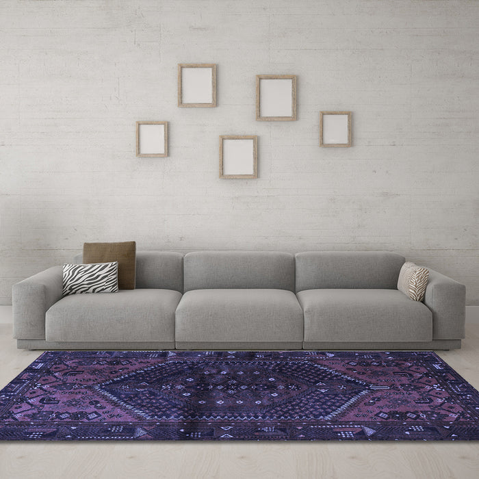 Machine Washable Persian Blue Traditional Rug in a Living Room, wshtr3105blu