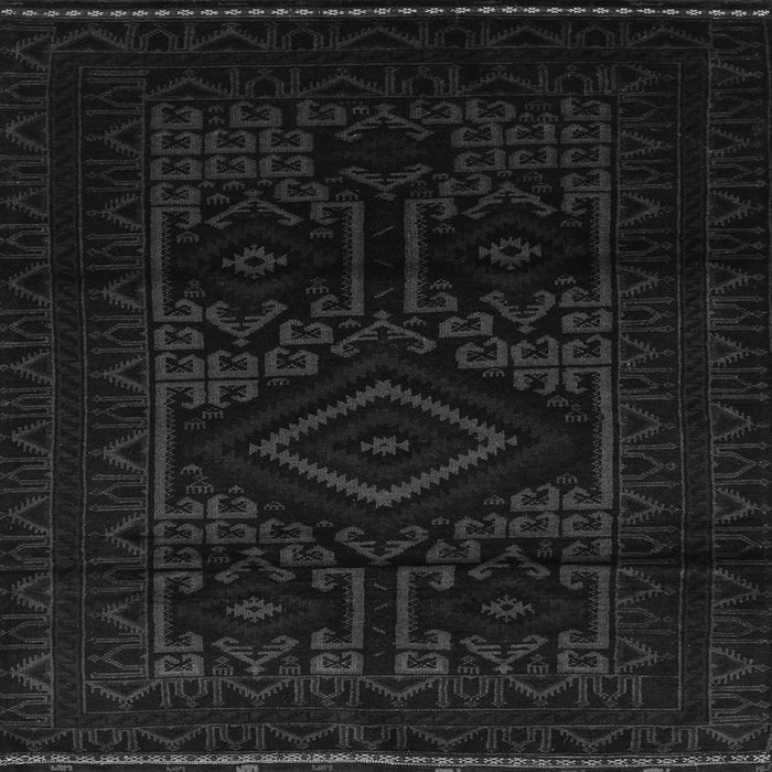 Round Machine Washable Persian Gray Traditional Rug, wshtr3111gry