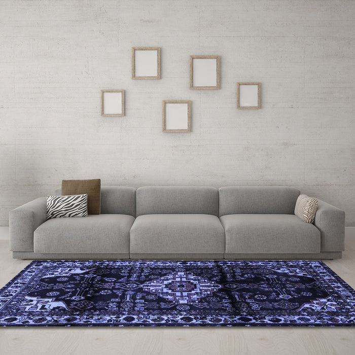 Machine Washable Persian Blue Traditional Rug in a Living Room, wshtr3114blu