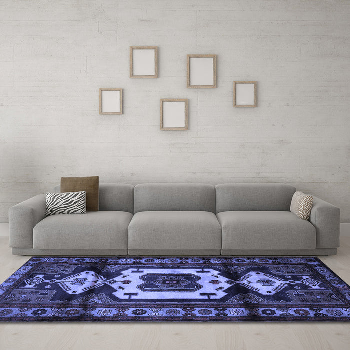 Machine Washable Persian Blue Traditional Rug in a Living Room, wshtr3116blu