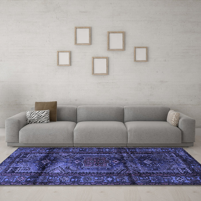 Machine Washable Persian Blue Traditional Rug in a Living Room, wshtr3118blu