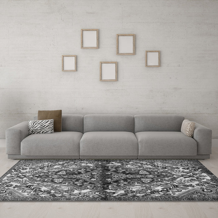 Machine Washable Persian Gray Traditional Rug in a Living Room,, wshtr3122gry