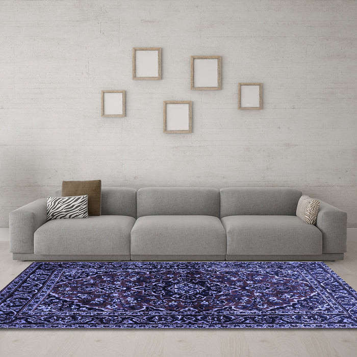 Machine Washable Persian Blue Traditional Rug in a Living Room, wshtr3129blu