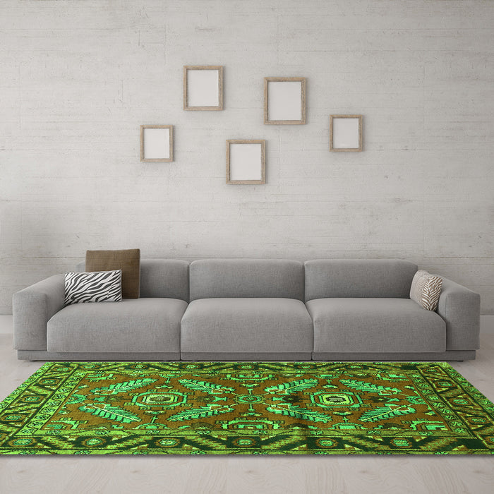 Machine Washable Persian Green Traditional Area Rugs in a Living Room,, wshtr312grn