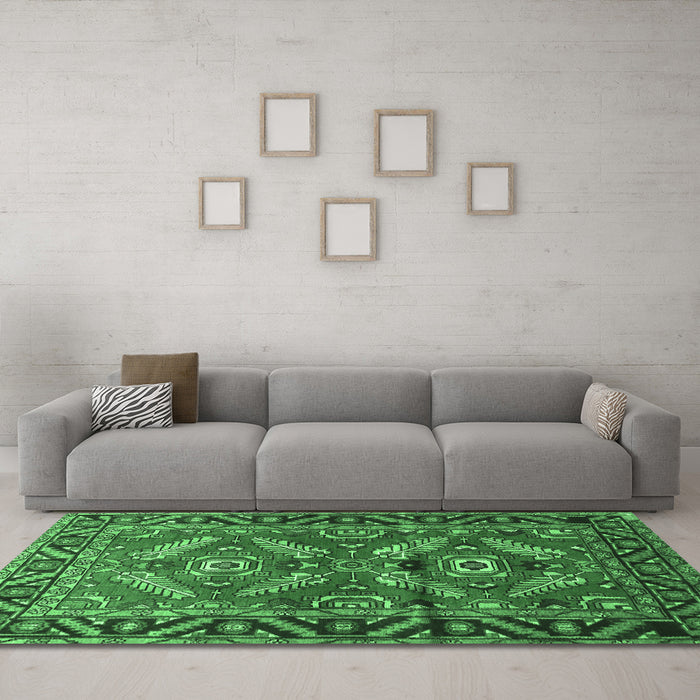Machine Washable Persian Emerald Green Traditional Area Rugs in a Living Room,, wshtr312emgrn