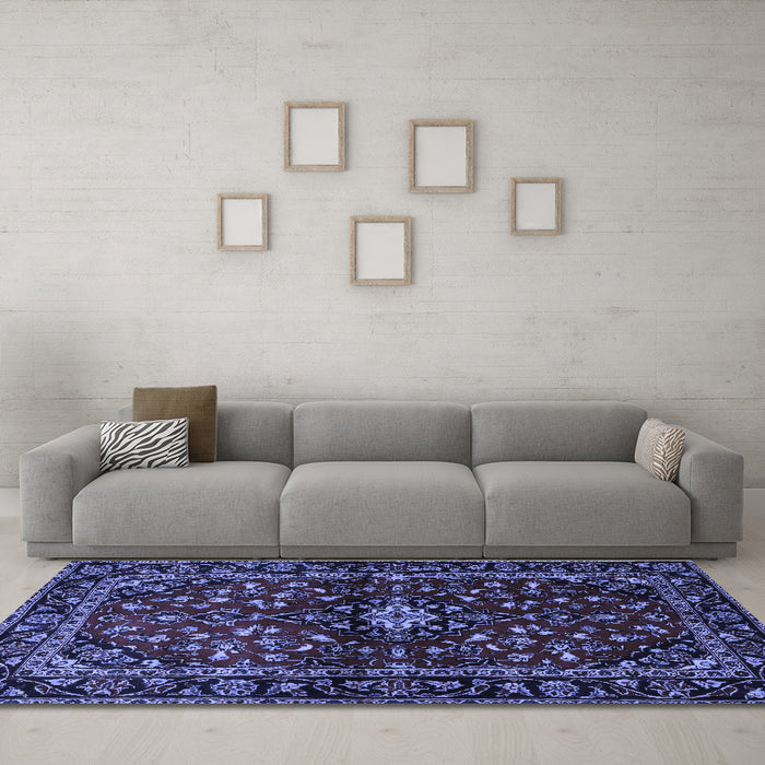 Machine Washable Persian Blue Traditional Rug in a Living Room, wshtr3130blu